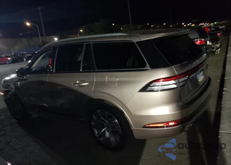 2021 Lincoln Aviator Grand Touring z USA, uszkodzony, nr VIN 5LMYJ8XY8MNL01434
